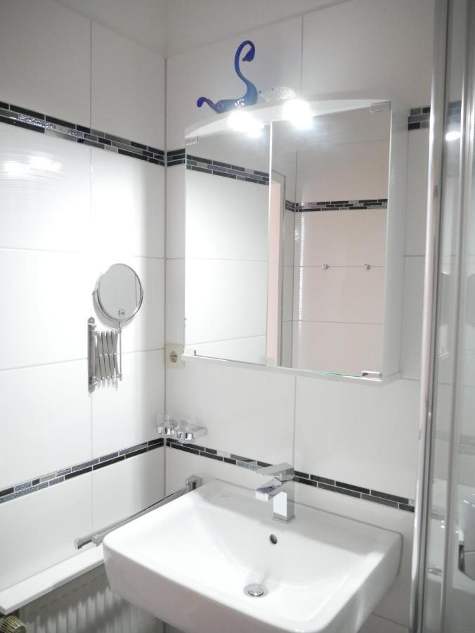Ferienzimmer Weltenbummler,Райнсберг Екстериор снимка