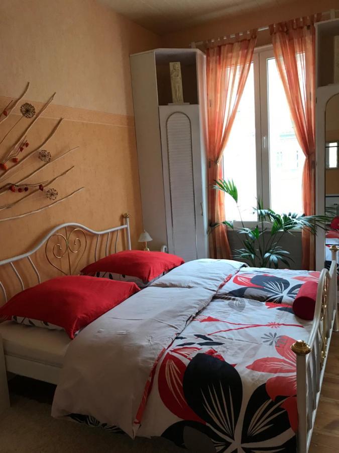 Ferienzimmer Weltenbummler,Райнсберг Екстериор снимка